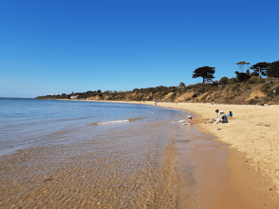 Mount Eliza Beaches based on the Mornington Peninsula 